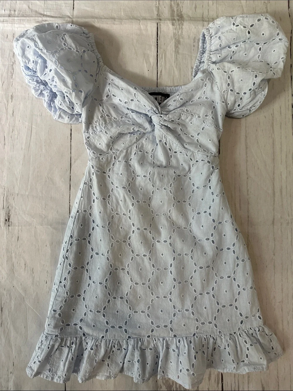 Katie J NYC Phoebe pale Blue Eyelet Puff Sleeve Dress fits like a 6 Small tween